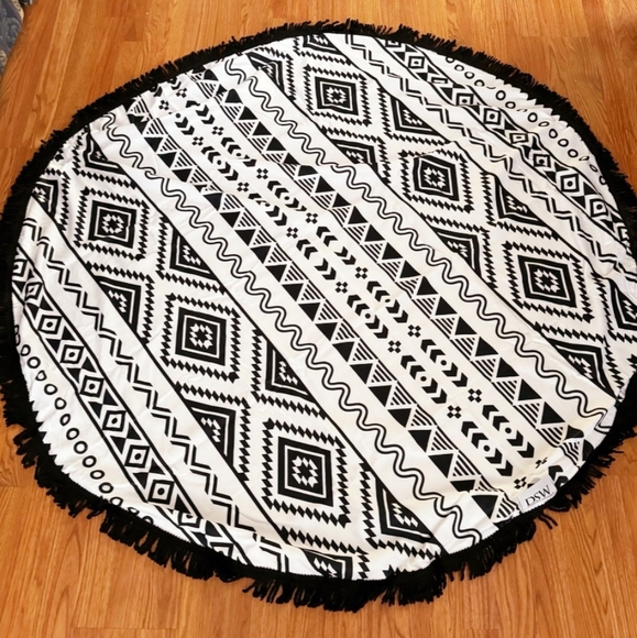 DSW FRINGED TRIBAL BEACH BLANKET /TOWEL THROW - Picture 1 of 3